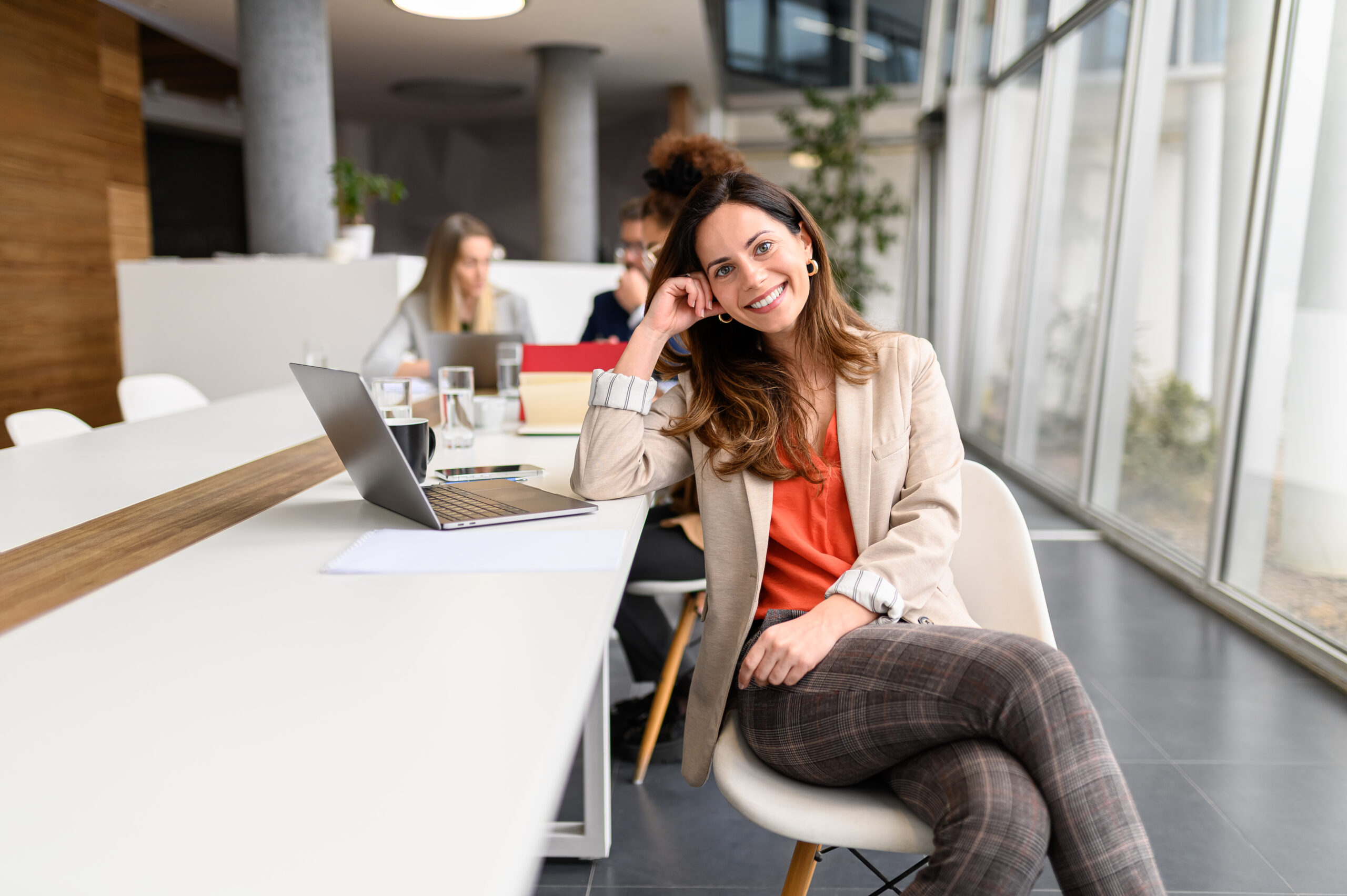 Cómo motivar a los empleados al trabajo presencial